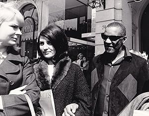 Ray Charles in Paris (Collection of 9 original photographs, 1968)