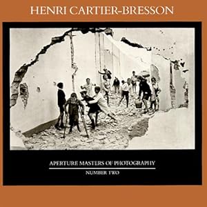 Image du vendeur pour Henri Cartier-Bresson (Aperture Masters of Photography, No 2) FIRST EDITION mis en vente par Libros Tobal