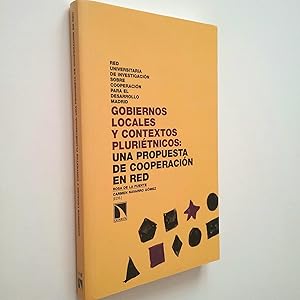 Imagen del vendedor de Gobiernos locales y contextos pluritnicos: una propuesta de cooperacin en red a la venta por MAUTALOS LIBRERA