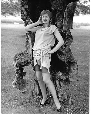 Seller image for Patty Dalton en tenue lgre dans la nature.Photographie originale en tirage argentique. for sale by Bouquinerie Aurore (SLAM-ILAB)