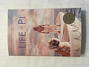 Immagine del venditore per Life of Pi [FIRST EDITION, FIRST PRINTING] venduto da Vero Beach Books