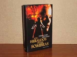 Imagen del vendedor de LOS HERALDOS DE LAS SOMBRAS a la venta por Libros del Reino Secreto