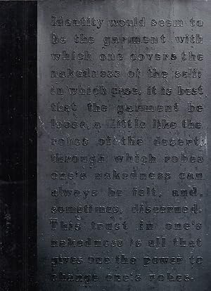 Bild des Verkufers fr Mistaken Identities. / essay: Abigail Solomon-Godeau. Curators: Abigail Solomon-Godeau and Constance Lewallen; [exhibition itinerary: November 11 - December 20, 1992, University Art Museum, Santa Barbara, California, USA, February 11 - March 31, 1993, Museum Folkwang, Essen, Germany, April 29 - May 30, 1993, Forum Stadtpark, Graz, Austria, June 6 - August 18, 1993, Neues Museum Weserburg Bremen im Forum Langenstrasse, Bremen, Germany, September 17 - November 14, 1993, Louisiana, Museum of Modern Art, Humlebaek, Denmark] zum Verkauf von Licus Media