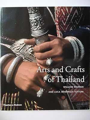 Image du vendeur pour ARTS AND CRAFTS OF THAILAND mis en vente par GfB, the Colchester Bookshop