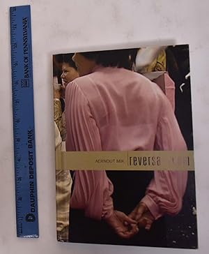 Immagine del venditore per Aernout Mik: Reversal Room venduto da Mullen Books, ABAA