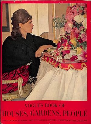 Image du vendeur pour Vogue's Book Of Houses, Gardens, People mis en vente par The Cary Collection