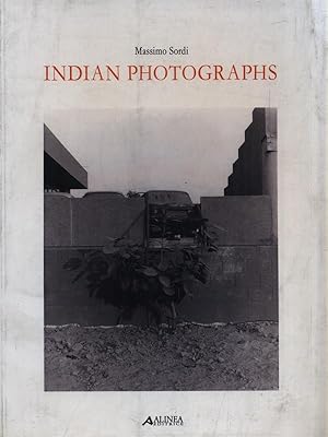 Bild des Verkufers fr Indian photographs zum Verkauf von Librodifaccia