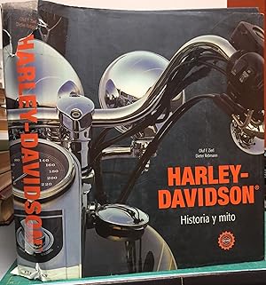Seller image for Harley-Davidson : Historia y mitos for sale by Mike's Library LLC