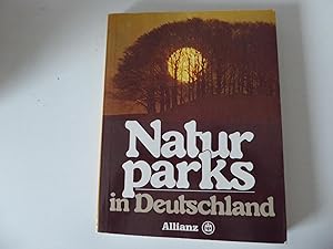 Bild des Verkufers fr Naturparks in Deutschland. Softcover zum Verkauf von Deichkieker Bcherkiste