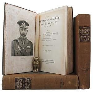 Bild des Verkufers fr THE GRENADIER GUARDS IN THE WAR OF 1914-1918 zum Verkauf von Kay Craddock - Antiquarian Bookseller