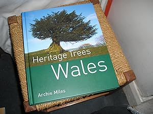 Bild des Verkufers fr Heritage Trees Wales zum Verkauf von Lyndon Barnes Books