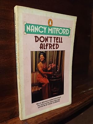 Immagine del venditore per Don't tell Alfred venduto da Libros Antuano