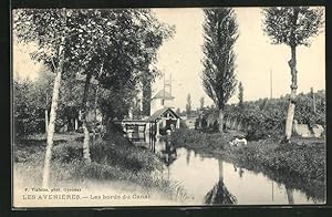 Carte postale Les Avenieres, les bords du Canal