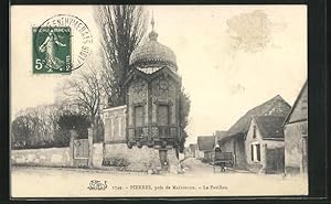 Carte postale Pierres, Le Pavillon, Strassenblick