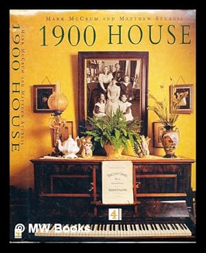 Imagen del vendedor de 1900 House : featuring extracts from the personal diaries of Joyce and Paul Bowler and their family a la venta por MW Books