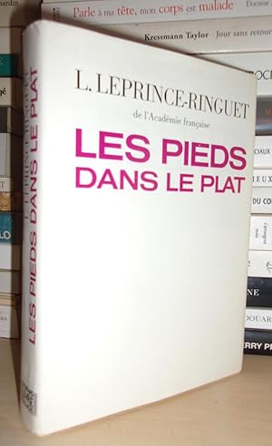 Seller image for LES PIEDS DANS LE PLAT for sale by Planet's books