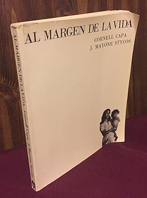 Bild des Verkufers fr Al margen de la vida: poblacion y pobreza en America Central zum Verkauf von Palimpsest Scholarly Books & Services