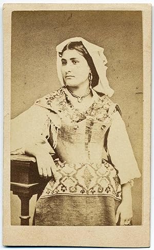 CDV Rome Woman in traditional costume Ciociara Original albumen photo 1870 S1408
