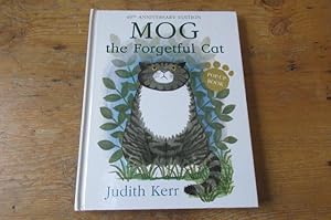 Bild des Verkufers fr Mog the Forgetful Cat 40th Anniversary Edition Pop-Up Book zum Verkauf von Mungobooks