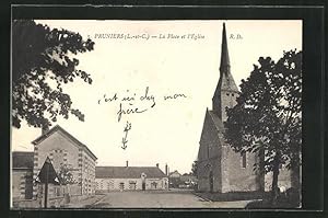 Carte postale Pruniers, La Place et l`Église