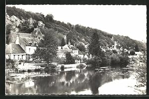 Carte postale Les Roches-sur-Loir, Bords du Loir, Flusspartie