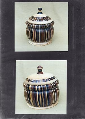 Bild des Verk�ufers f�r Woodworking, map with about 160 examples of woodworking models, like vases, boxes on 80 pages. Unknown woodworker. zum Verkauf von Grimbergen Booksellers