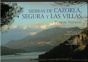 Immagine del venditore per Sierras de Cazorla, Segura y las Villas. Parque Natural venduto da Librera Cajn Desastre