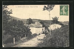 Carte postale La Croix-du-Sud, Route de Vichy, Entrée du Village