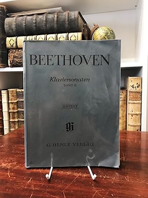 Klaviersonaten Band 2. Urtext. Nach Eigenschriften und Originalausgaben herausgegeben von B. A. W...