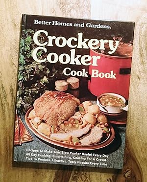 Seller image for BETTER HOMES AND GARDENS : CROCKERY COOKERY COOK BOOK for sale by 100POCKETS