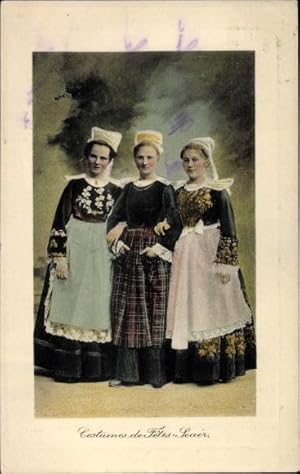Bild des Verkufers fr Ansichtskarte / Postkarte Scaer Fnistere, Drei Frauen in bretonischen Trachten zum Verkauf von akpool GmbH