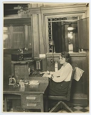 WOMAN WORKER SWITCHBOARD OPERATOR 1920's PHOTO