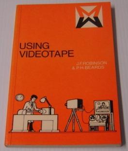 Immagine del venditore per Using Videotape (Media Manuals) venduto da Books of Paradise