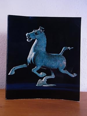 Seller image for Tr�sors d'art chinois. R�centes d�couvertes arch�ologiques de la R�publique Populaire de Chine. Exposition au Petit Palais, Paris, mai - septembre 1973 for sale by Antiquariat Weber