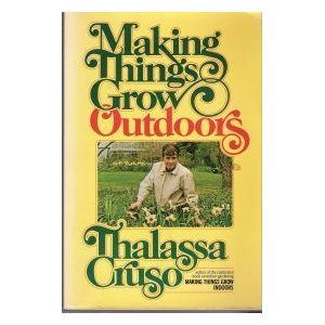 Seller image for Making Things Grow Outdoors (Paperback) for sale by InventoryMasters