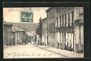 Carte postale Saint-Symphorien-d`Ozon, Quartier de la Poste, Entre du Village