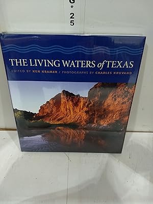 Immagine del venditore per The Living Waters Of Texas venduto da Fleur Fine Books