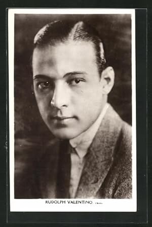 Ansichtskarte Schauspieler Rudolph Valentino mit zurückgekämmten Haaren