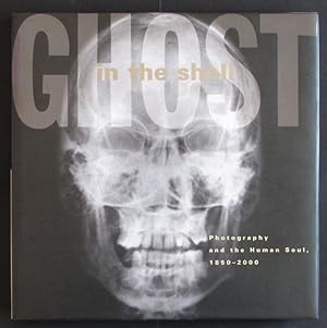 Immagine del venditore per Ghost in the Shell: Photography and the Human Soul, 1850-2000 venduto da Design Books