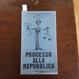 Immagine del venditore per Processo alla Repubbica. I tascabili della controinformazione venduto da LIBRERIA XODO