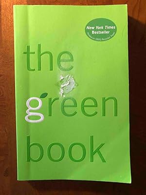 Image du vendeur pour The Green Book: The Everyday Guide to Saving the Planet One Simple Step at a Time mis en vente par Jake's Place Books
