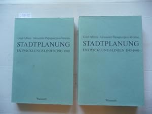 Seller image for Stadtplanung : Entwicklungslinien 1945-1980 Bde. 1 + 2 (2 BCHER) for sale by Gebrauchtbcherlogistik  H.J. Lauterbach
