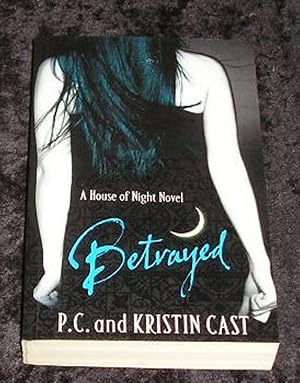 Image du vendeur pour Betrayed mis en vente par Yare Books