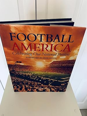 Immagine del venditore per Football America: Celebrating Our National Passion venduto da Vero Beach Books