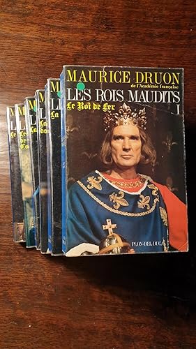 Seller image for Les rois maudits. Tomes 1  6. Tome 1 : Le Roi de fer; Tome 2 : La Reine trangle, Tome 3 : Les Poisons de la Couronne, Tome 4 : La Loi des mles, Tome 5 : La Louve de France. Tome 6 : Le Lis et le Lion for sale by AHA BOOKS