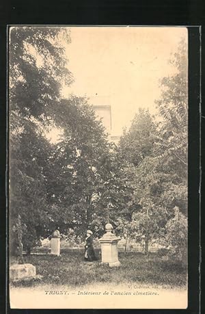 Carte postale Trigny, Intérieur de l`ancien cimetière