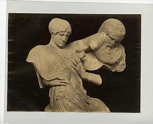 Athena jaillissant de la tête de Zeus