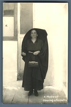 Malta, A Maltese wearing a Faldetta