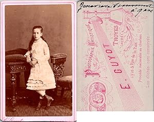 CDV E. Guyot, Troyes, Petite fille de 9 ans nommée Geneviève Simonnet, circa 1880