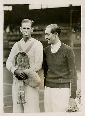 Le Champion de tennis Ellsworth Vines et E. de Plaix à Wimbledon
